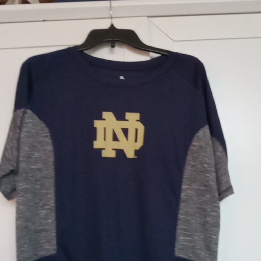Notre Dame Tee Shirt Size M